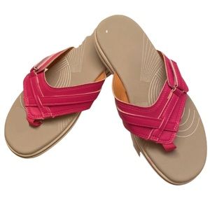 NWOT Pink Cushioned Sole Sandals